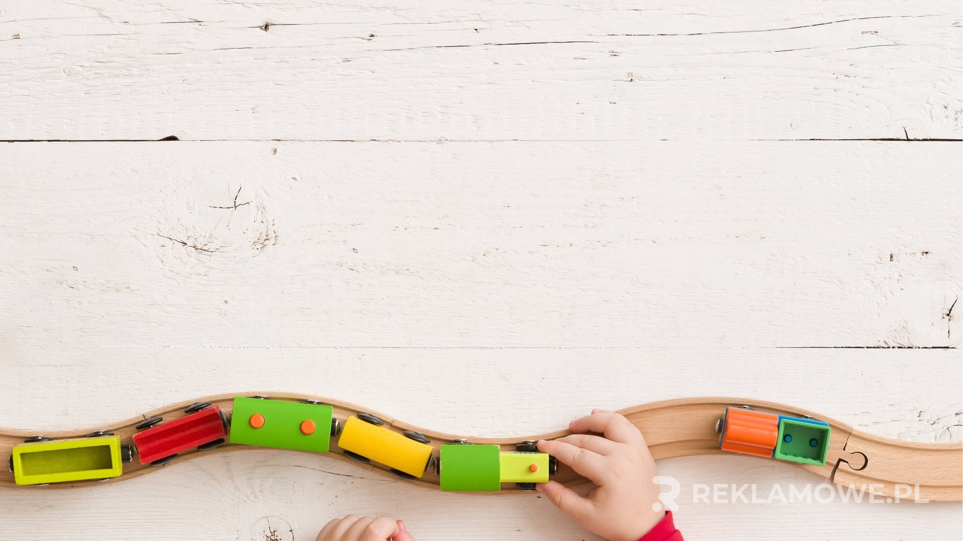 Zabawki różnych kategorii wiekowych dla celów reklamowych